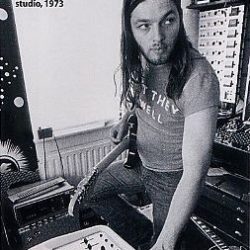 Young David Gilmour Photos (34)